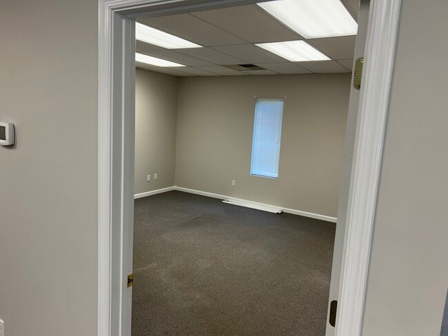 Building Photo - 3696 Waterlick Rd