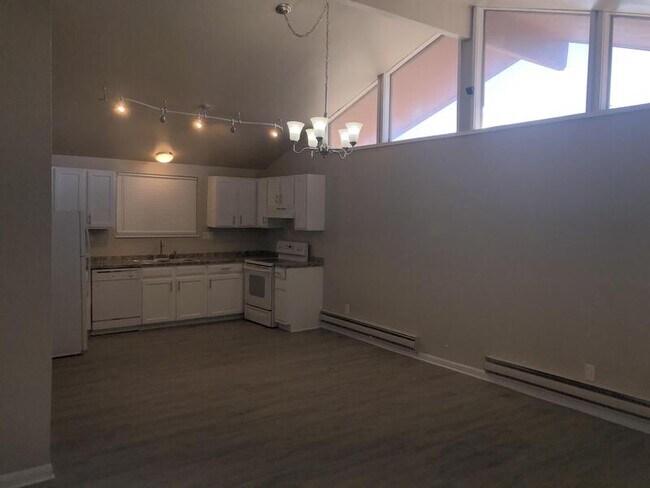 Foto del edificio - 628 E Clarion Dr