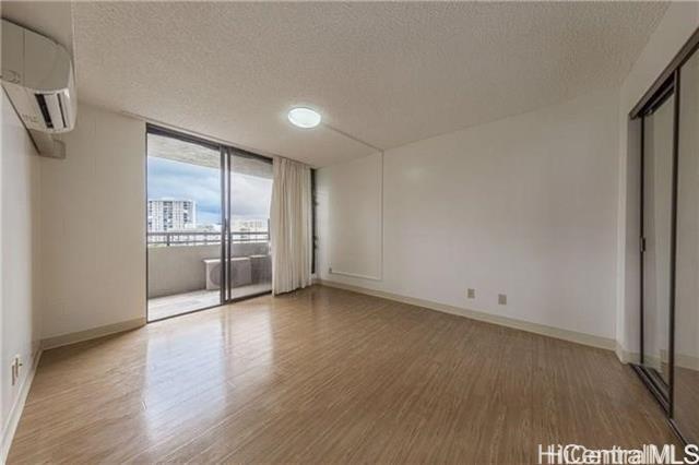Building Photo - 1251 Heulu St