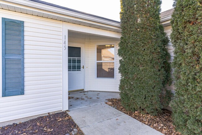 Building Photo - 145 Wise Dr