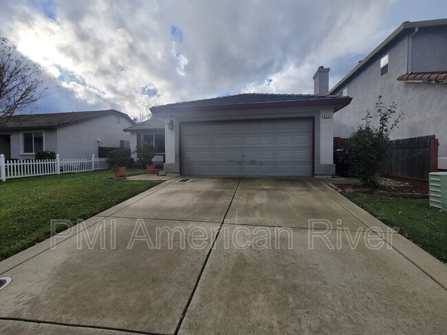 Foto del edificio - 8233 Windmill Oaks Pl