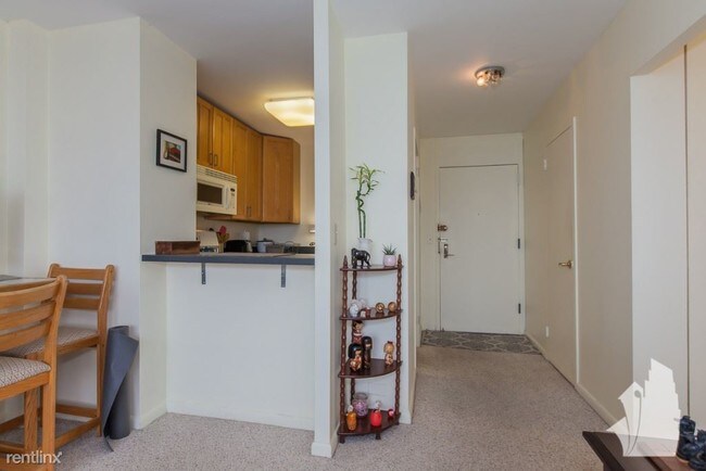 Foto del edificio - 2800 N Lake Shore Dr