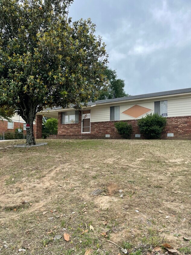 Foto principal - 2816 Lumpkin Rd