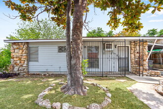 Building Photo - 4602 Centralia Dr