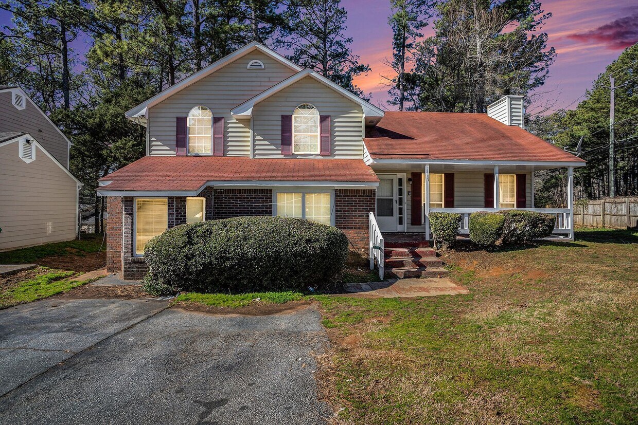 2117 Sara Ashley Way, Lithonia, GA 30058 House Rental in Lithonia, GA