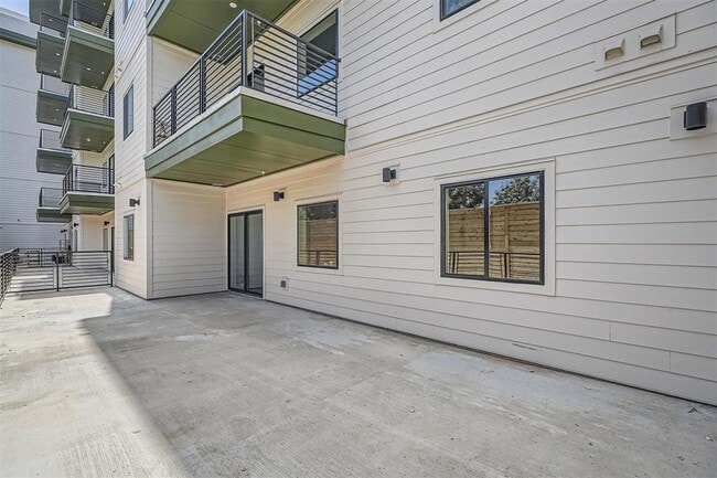 Building Photo - 4802 S Congress Ave