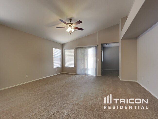 Building Photo - 15314 N 161st Dr