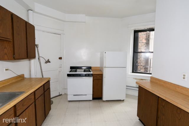 Building Photo - 2508 N Clark St