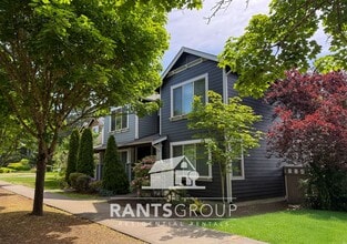 Building Photo - 4615 Greenwood Dr SW