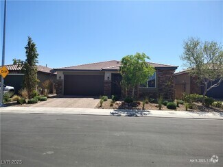 Building Photo - 2119 Del Aqua Ave