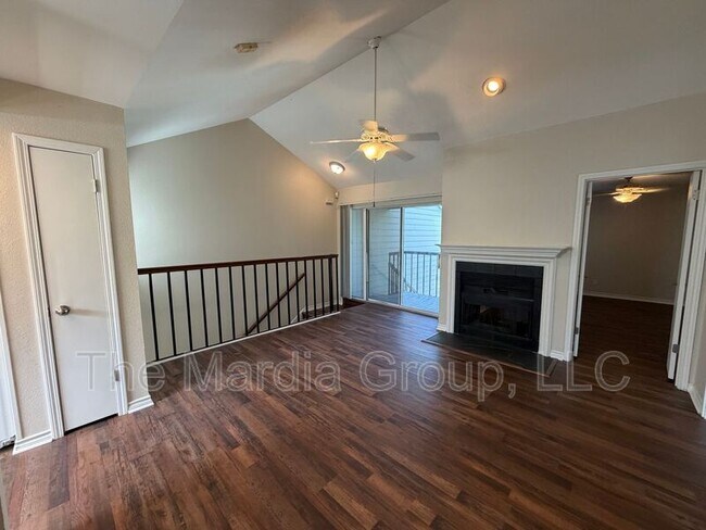 Foto del edificio - 6220 Bentwood Trail