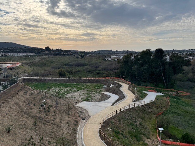 Foto del edificio - 460 Caliper Wy