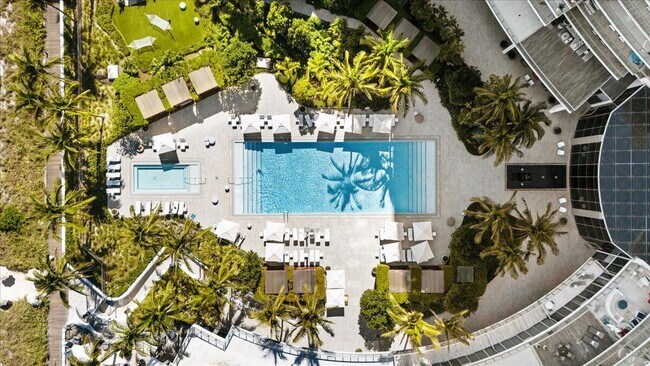 Foto del edificio - 2200 N Ocean Blvd