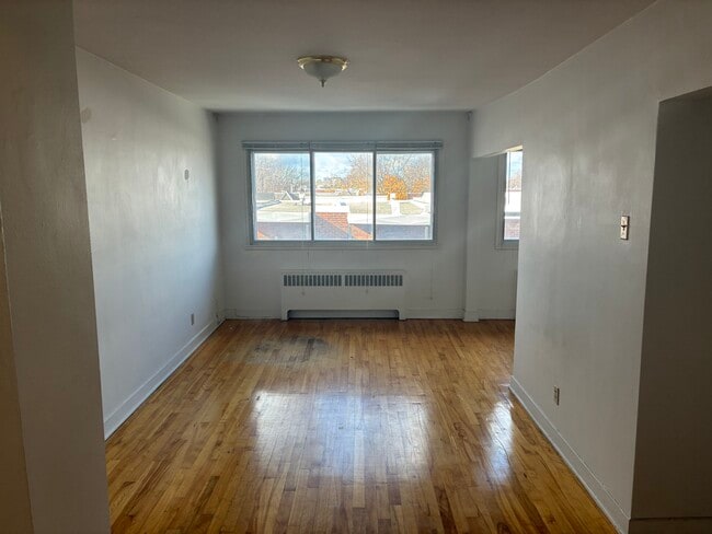 Building Photo - 2645 St Bercy