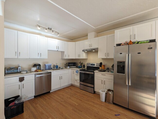 Foto del edificio - 2083 Delaware St