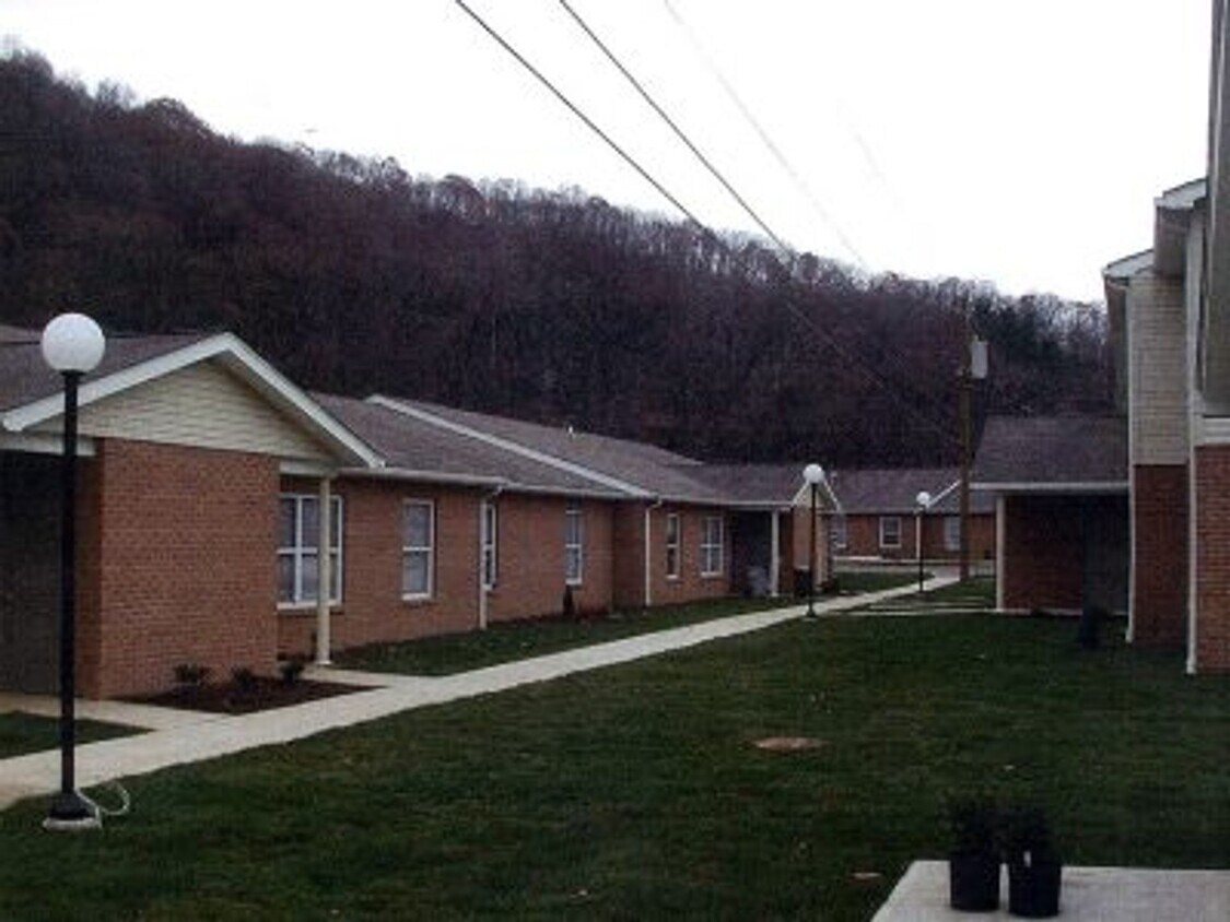 Primary Photo - 2 BR 50%