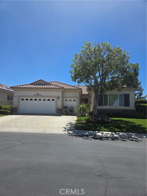 Building Photo - 1704 Reyes Ln