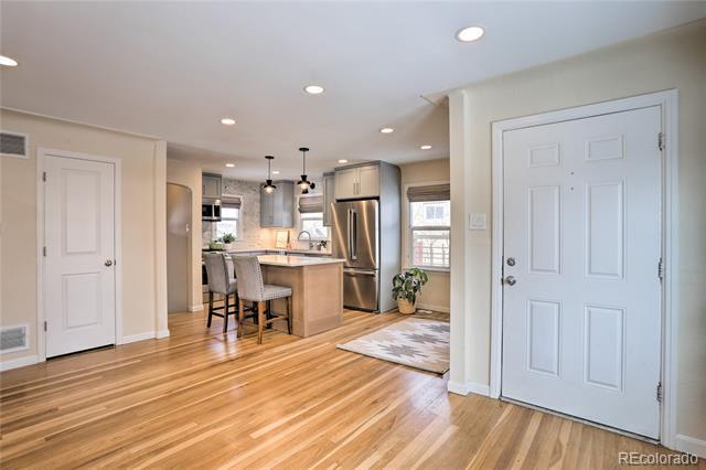 Foto del edificio - 4885 Wyandot St