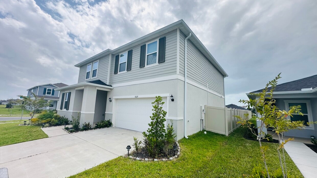 Foto principal - 11629 Firespike St