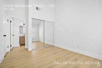 Building Photo - 10934 Moorpark St