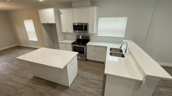 Foto del edificio - 5225 E Houston Rd
