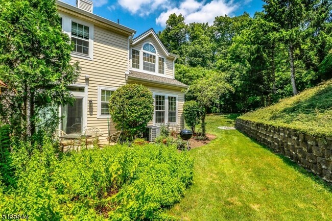 Foto del edificio - 4 Mallard Ln