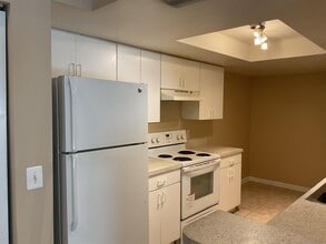 Building Photo - 4171 N Haverhill Rd