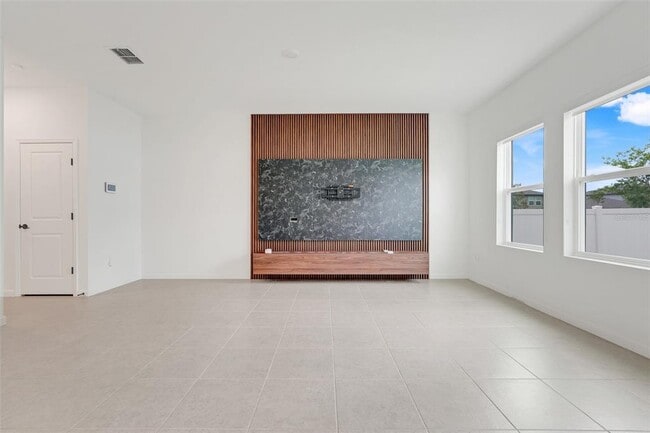 Building Photo - 2083 Gold Dust Dr