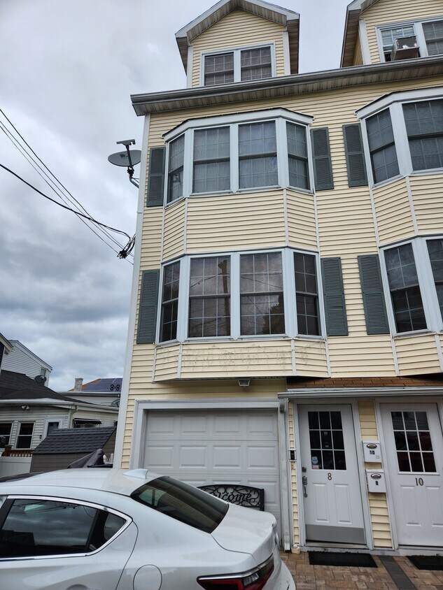 Building Photo - 8 Falmouth St