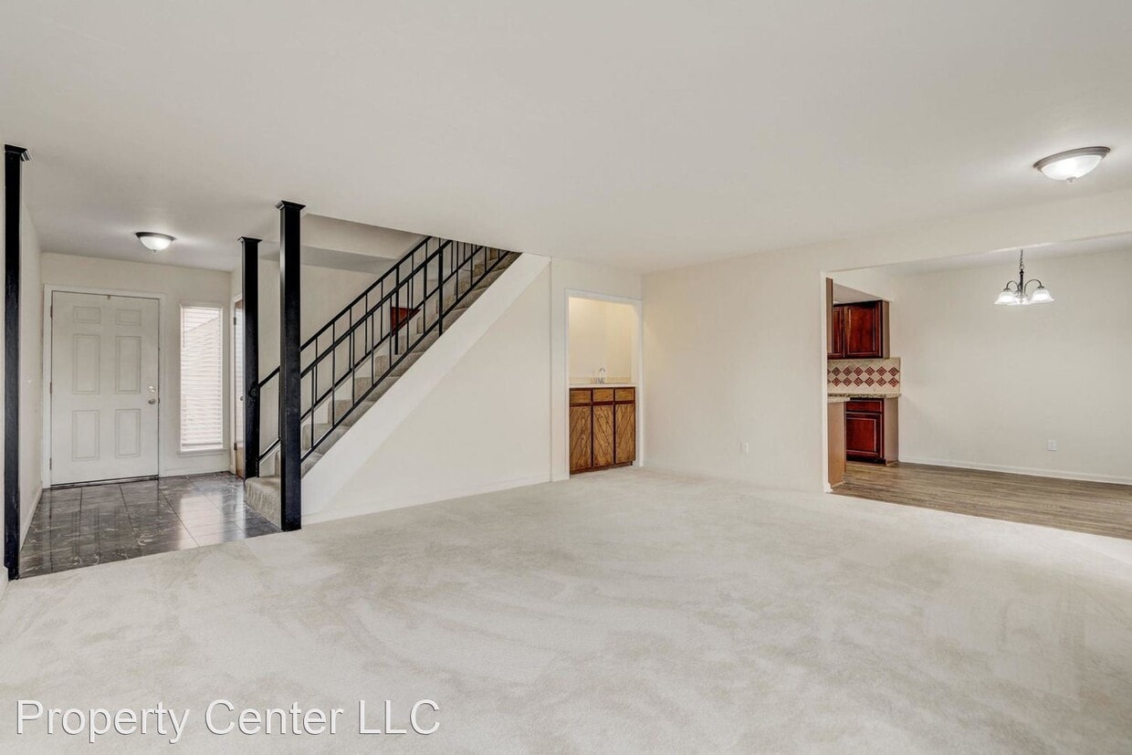 Primary Photo - 2 br, 2.5 bath House - 11608 Surrey Hills ...