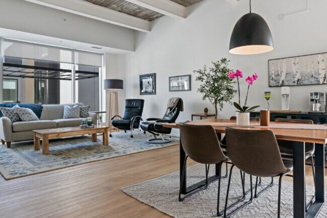 Photo du bâtiment - Inglewood Lofts