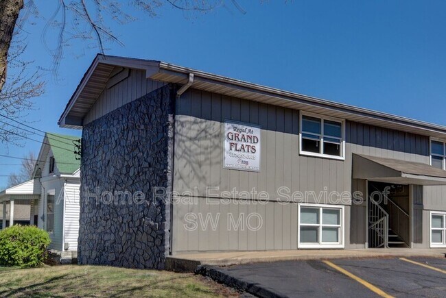 Foto del edificio - 920 S Campbell Ave