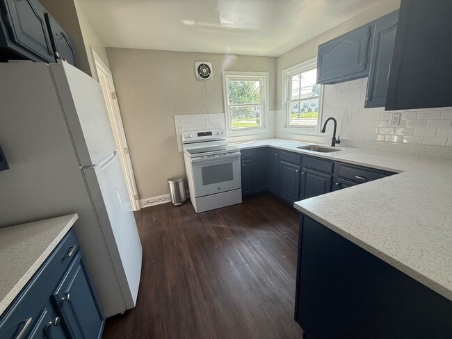 Building Photo - Large 3 bedroom / 2 bath house in Annapolis