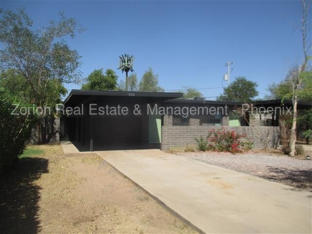 Foto del edificio - 826 W 9th St