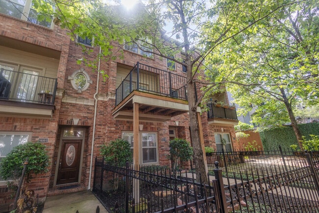 Building Photo - 3610 Gillespie St