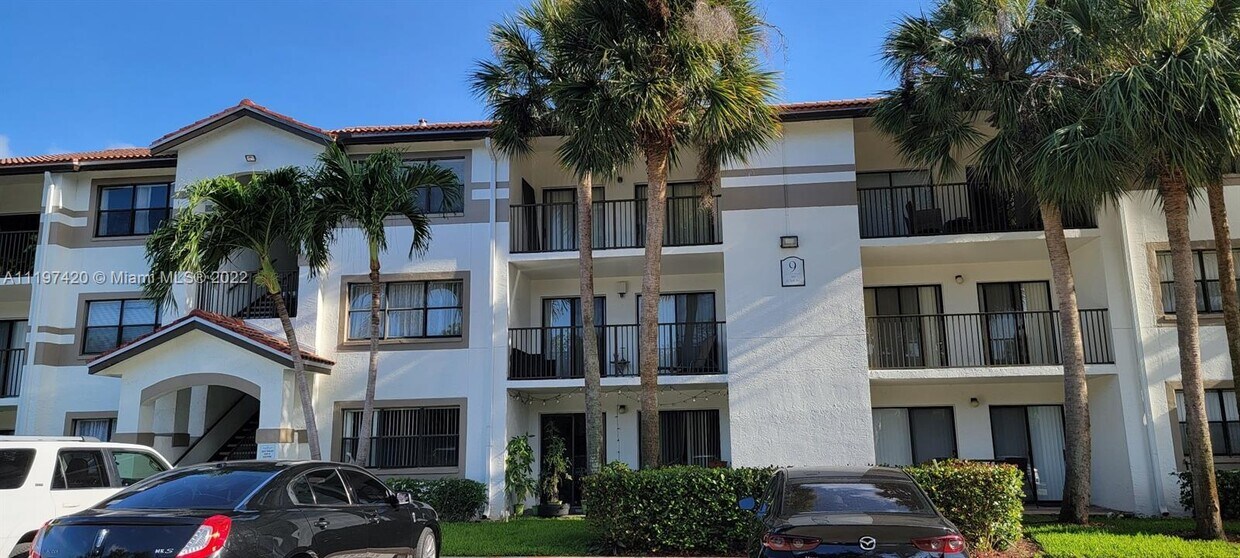Foto principal - 540 S Park Rd
