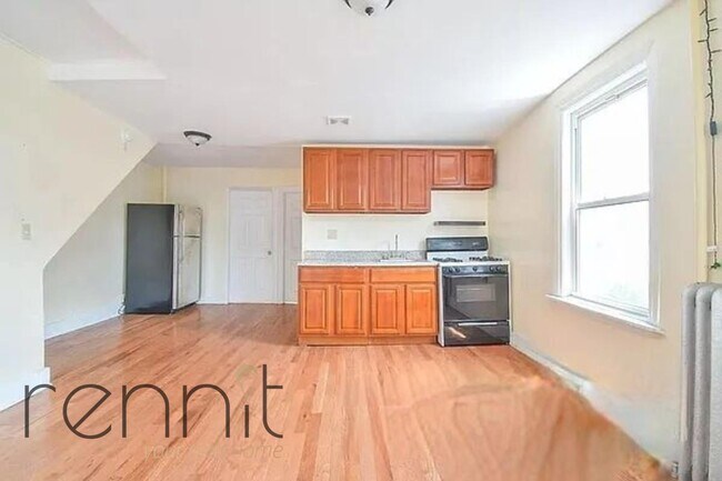 Foto del edificio - 425 E 35th St