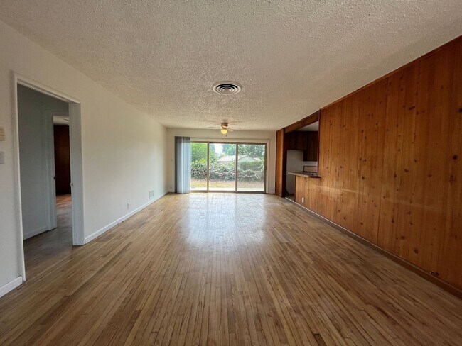 Foto del edificio - Winnetka 3+2 on cul-de-sac w/spacious back...