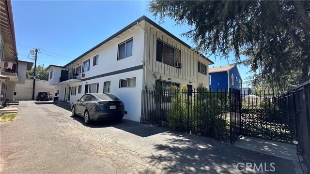 Foto del edificio - 14222 Calvert St