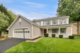 Building Photo - 4 Pembrooke View Ct