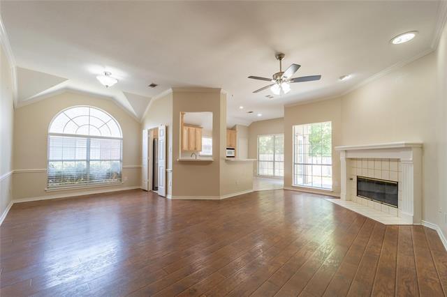Building Photo - 904 Becker Dr