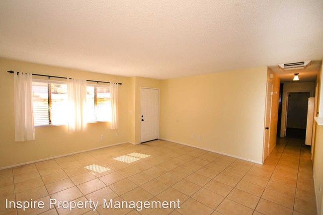 Building Photo - 3 br, 2 bath House - 60684 La Mirada