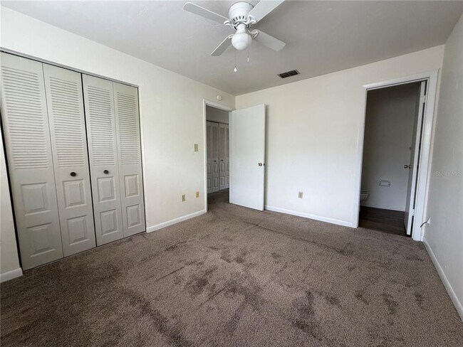 Building Photo - 3924 SW 26th Dr