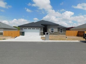 Building Photo - 108 Noahy Dr