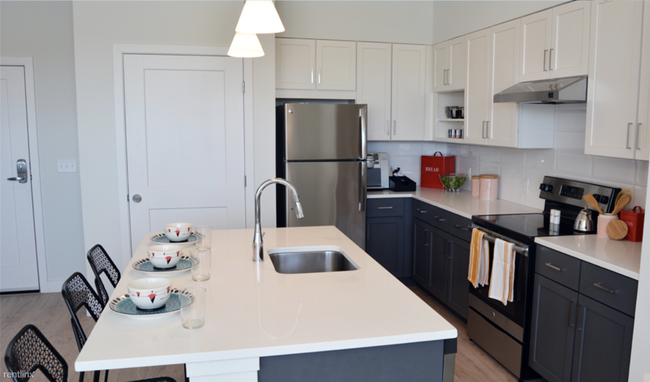 Building Photo - 3 br, 2 bath  - 30 Patriot Pkwy Unit 322