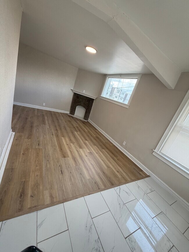 Sala de estar - 6264 N Bouvier St