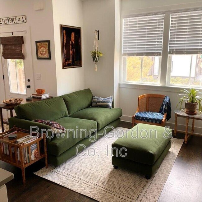 Foto del edificio - 3404 Shelby Bottoms Bend