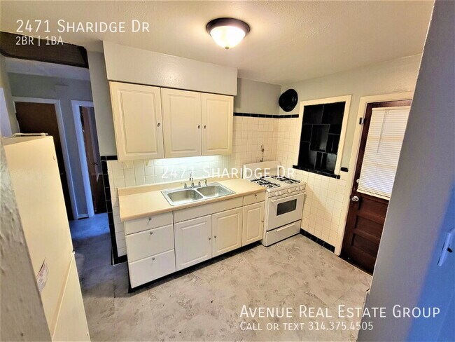 Building Photo - 2471 Sharidge Dr