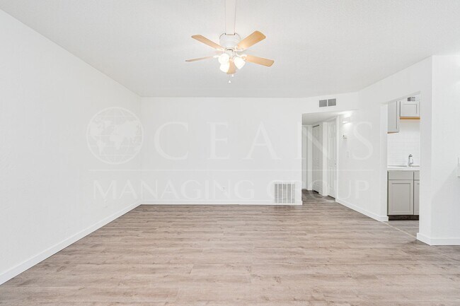 Building Photo - Coastal Living in the Heart of Daytona Beach