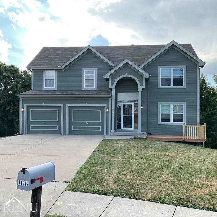 Foto principal - 11912 N Holmes Ct